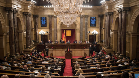 Abwesende Kandidaten zugelassen: Katalanisches Parlament fordert Madrid erneut heraus