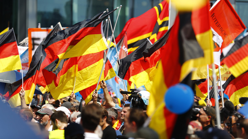 AfD-Vorstand kritisiert Nachwuchs für Gesang von ganzem Deutschlandlied 