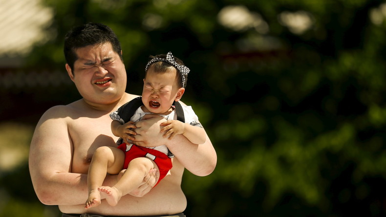 Weinen ohne Scham: Japanische Bürgermeister schließen sich Bewegung für weinende Babies an