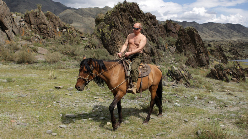 Putin über seinen Oben-Ohne-Hit im Internet: "Kein Grund, mich zu verstecken"