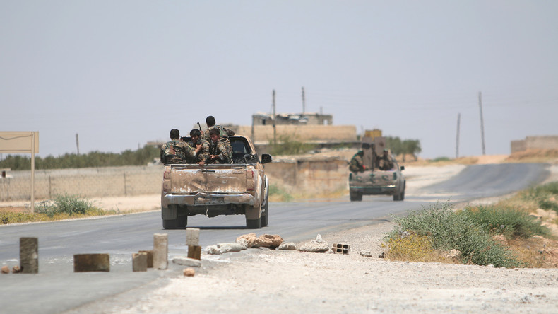 Kurdische Kräfte ziehen aus nordsyrischer Stadt Manbidsch ab 