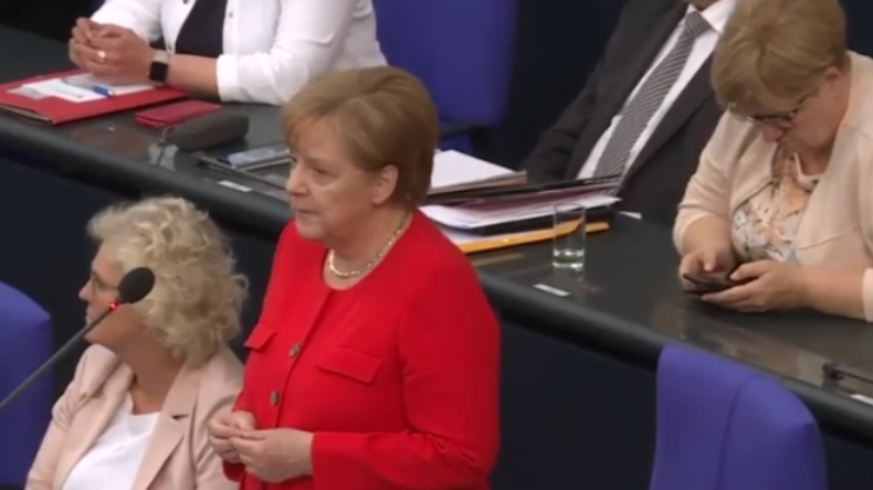Bundestag: "Frau Merkel, werden Sie Ihren destruktiven US-hörigen Sonderweg weitergehen?"