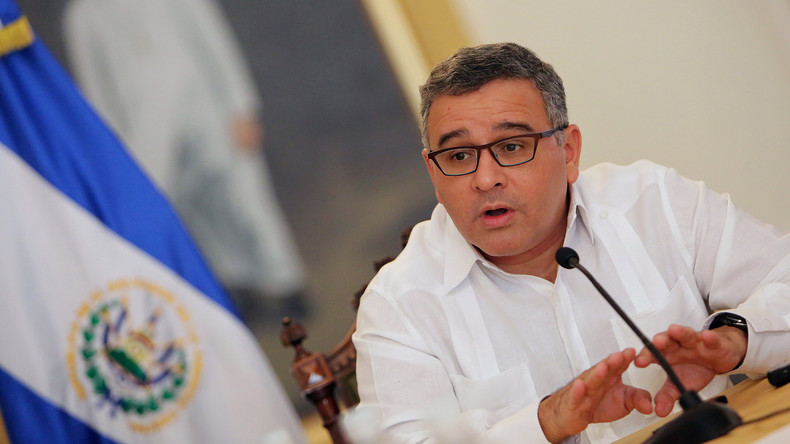El Salvador ordnet Festnahme von Ex-Präsidenten wegen Korruption an