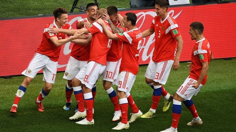 Russland eröffnet Weltmeisterschaft mit rekordverdächtigem 5:0-Sieg gegen Saudi-Arabien