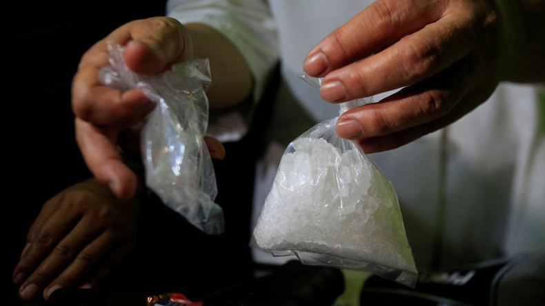 Mann bittet Polizei, minderwertiges Meth zu testen und Drogendealer anzuklagen – landet in Haft