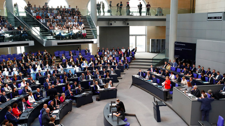 LIVE: 40. Sitzung des Deutschen Bundestags zu Masterplan - Flüchtlings- und Integrationspolitik 