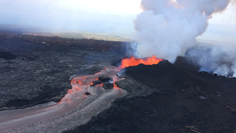 Lavaströme, schwarzer Rauch und Schmuck: Es regnet Edelsteine auf Hawaii