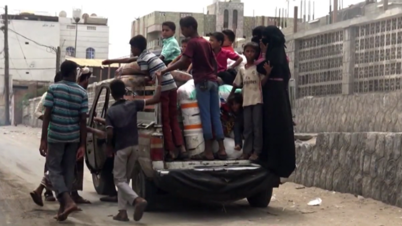 Jemen: Schwere Bombardements - Saudi-Arabien bombardiert wichtigsten Hafen für Lebensmittel