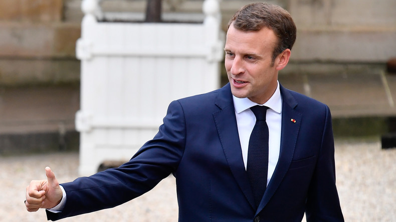 "Alles klar, Manu?" Französischer Präsident tadelt Schüler für zu lockere Anrede