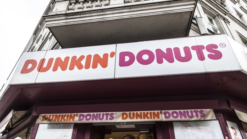 Personal spricht nicht Englisch? Melden und gratis essen! – Dunkin' Donuts Angebot sorgt für Unmut