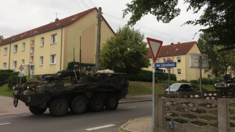 US-Militär lässt es auf deutschen Straßen rattern: Die einen gehen - Die anderen kommen