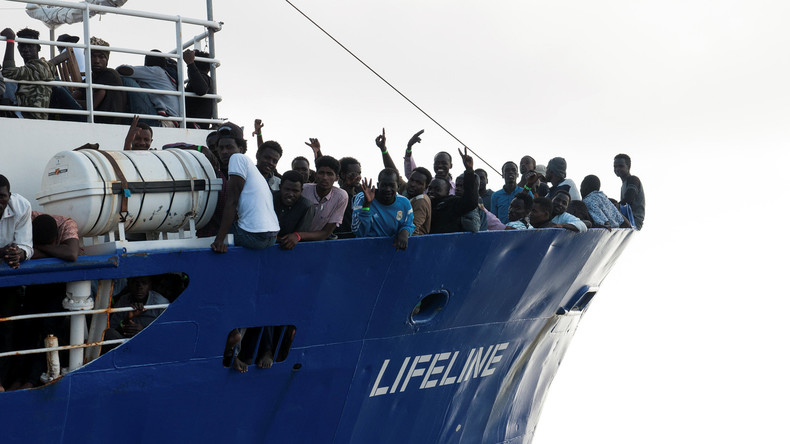 Flüchtlingsdrama und Streit um Beflaggung: Italien droht, Rettungsschiffe zu beschlagnahmen