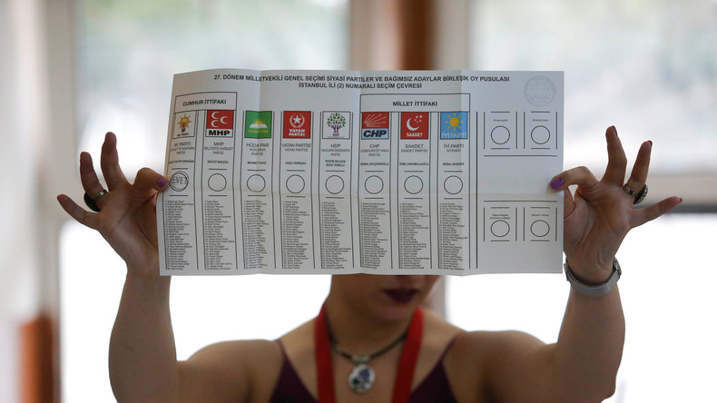 Wahlen in Türkei: Erdogan führt Präsidentschafts- und Parlamentswahlen an