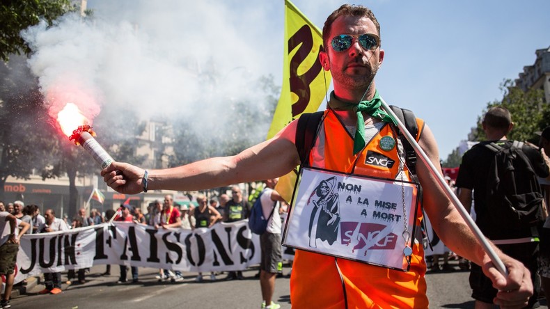 Rückblick: Proteste gegen Macrons Arbeitsmarktreform in Paris 