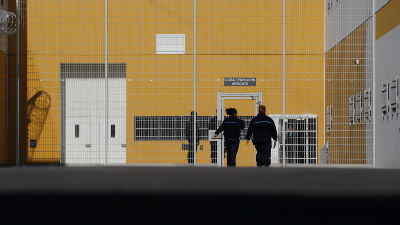 Spektakuläre Flucht in Frankreich: Häftling bricht aus Gefängnis mit Hubschrauber aus