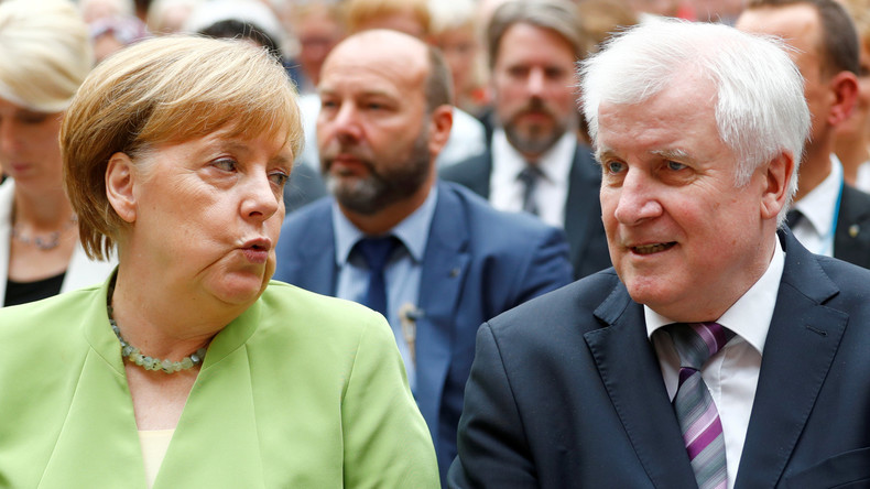 Asylstreit: Merkel und Seehofer erreichen Durchbruch im Migrationsstreit