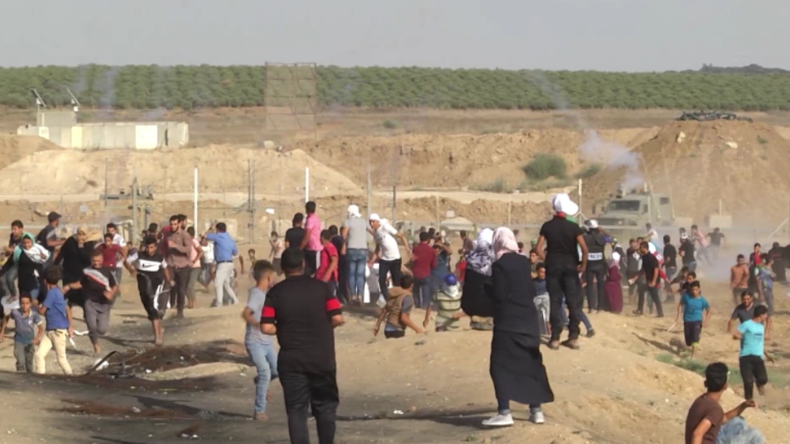 Palästinensische Frauen und Kinder bei Protesten und Ausschreitungen an israelischer Grenze 