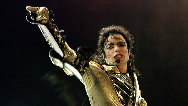 Ehemaliger Arzt: Michael Jackson wurde als Junge von seinem Vater "kastriert"