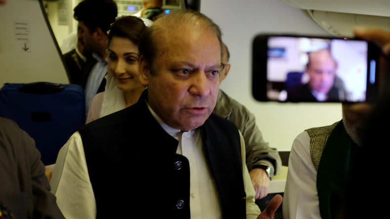 Pakistans Ex-Premier Sharif und Tochter Maryam am Flughafen verhaftet