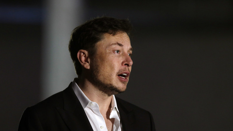 "Pädophiler Kerl": Elon Musk liefert sich bösen Streit mit Kritiker seines Mini-U-Bootes