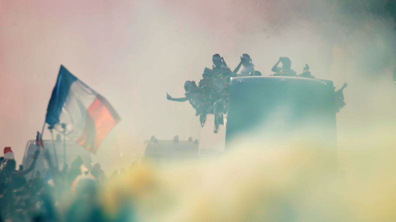 Nach Pariser WM-Feiern immer noch 31 Menschen in Polizeigewahrsam 