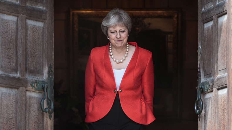Brexit-Machtkampf: Es wird eng für Theresa May