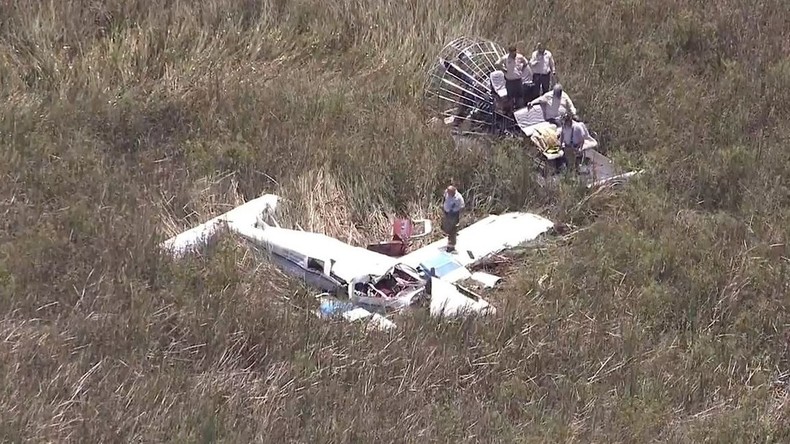 Mindestens drei Tote bei Zusammenstoß zweier Kleinflugzeuge in USA 