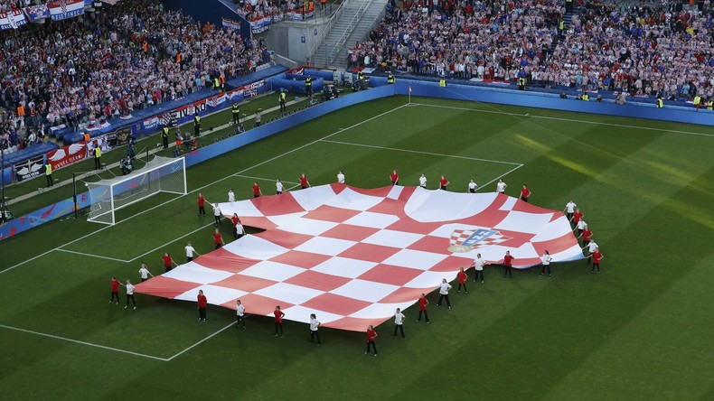 Kroatien verschenkt Fußball-National-Trikots an gerettete thailändische Jugendfußballer
