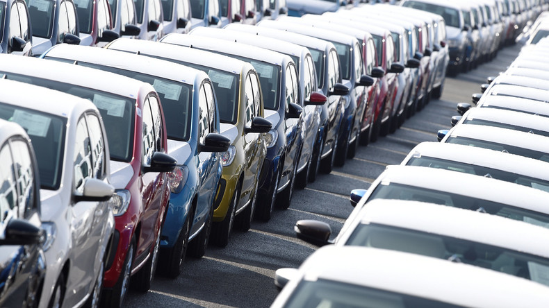 Probleme mit neuen Abgastests: VW muss Autos ab August zwischenparken 