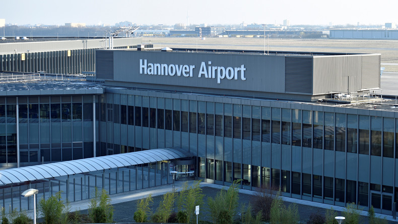 Nach Sperre wegen Hitzeschaden: Erstes Flugzeug in Hannover wieder gestartet 