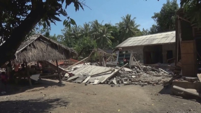 Indonesien: Erdbeben in Lombok zwingt Tausende zur Flucht