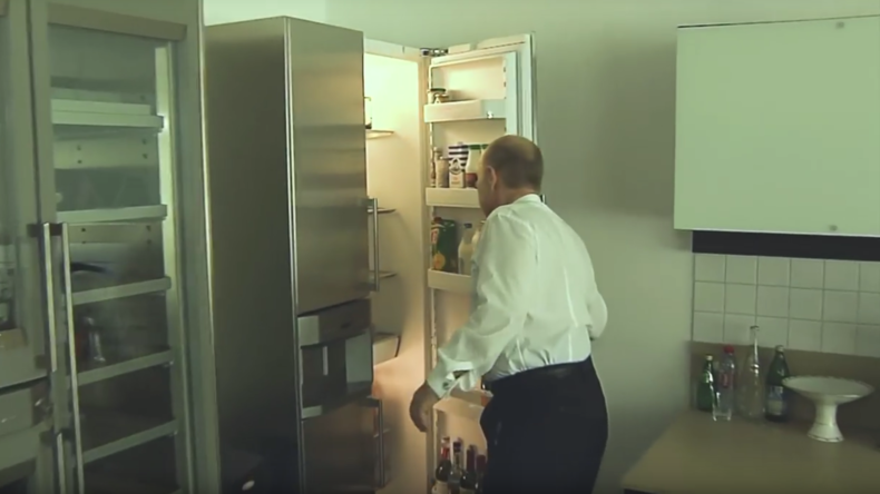 Skandal um Kreml-Küche: Hersteller von Haushaltsgeräten missbraucht Putin zu Werbezwecken