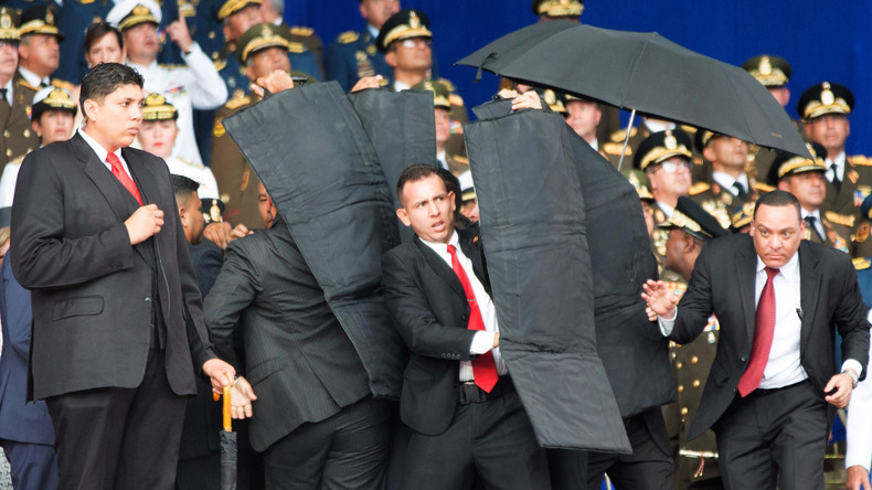 Venezuelas Präsident Nicolás Maduro entgeht Anschlag und beschuldigt Kolumbien