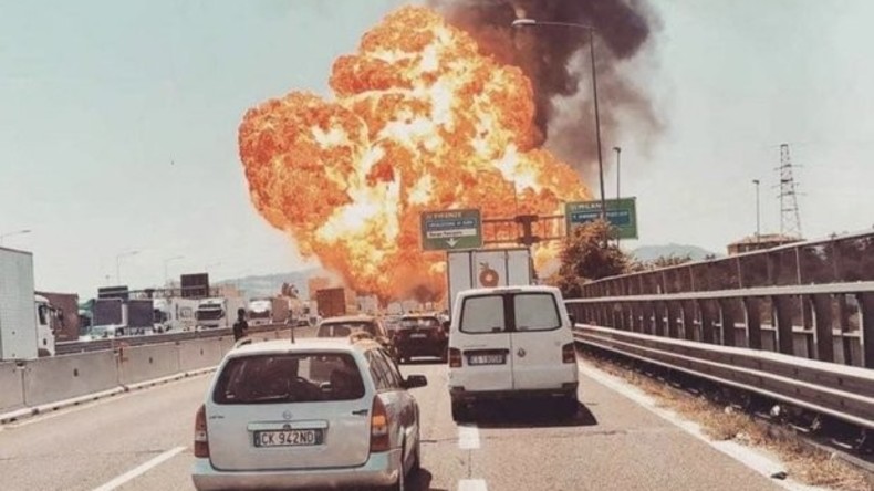 Große Explosion in der Nähe des Flughafens Bologna