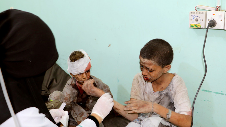 Blutüberströmte Kinder: Verstörendes Video zeigt Folgen des Busangriffs im Jemen