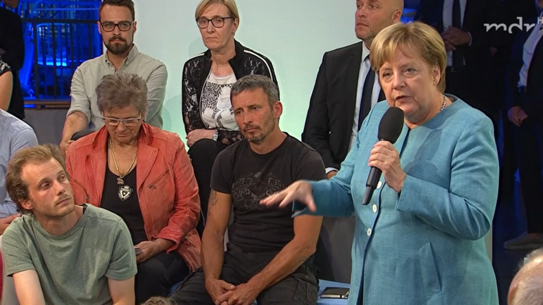 Merkels Bürgerdialog oder die Sendung mit der Kanzlermaus