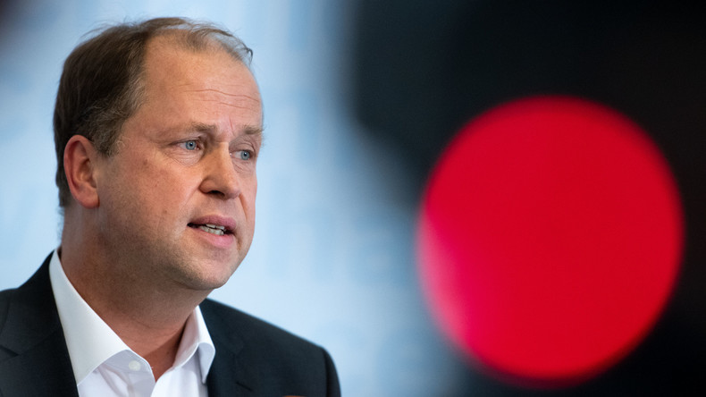 NRW-Integrationsminister räumt Fehler im Fall Sami A. ein