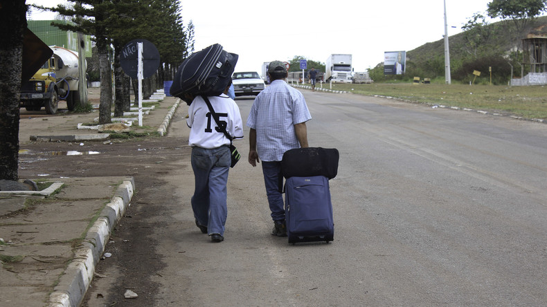 Aufgebrachte Brasilianer greifen Flüchtlinge aus Venezuela an