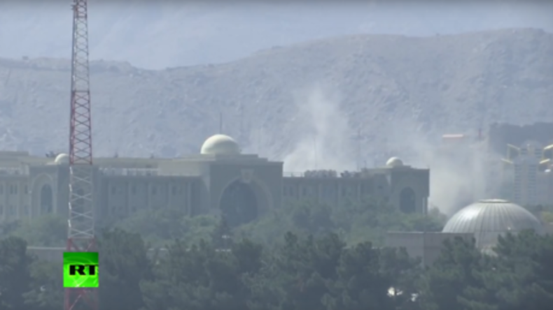 Massiver Raketenangriff auf Präsidentenpalast in Kabul