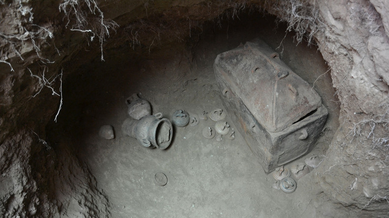 Gut 3.000 Jahre alt und nicht ausgeplündert: Griechische Archäologen legen Grabstätte auf Kreta frei