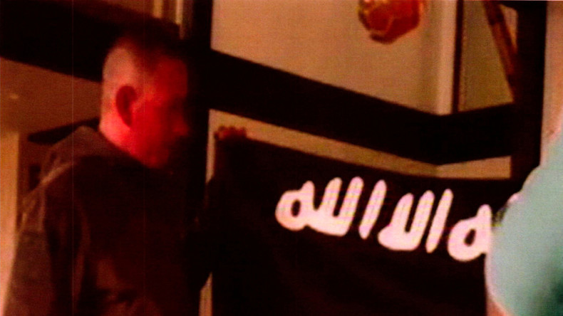 US-Soldat übergibt Geheimdokumente an IS und schwört Terrormiliz die Treue – 25 Jahre Haft