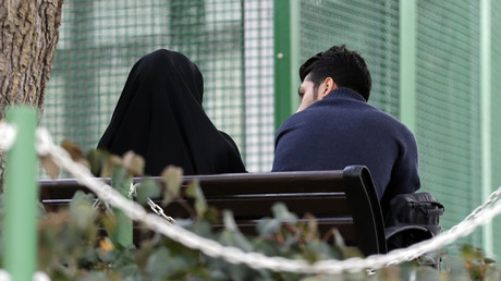 Historischer Scheidungsprozess: Frau darf islamische Ehe auflösen und Vermögenswert beanspruchen