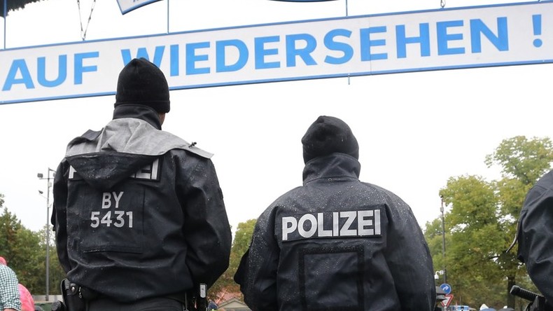 Bayern: Polizisten nach "alkoholbedingtem Hitlergruß" vom Dienst suspendiert