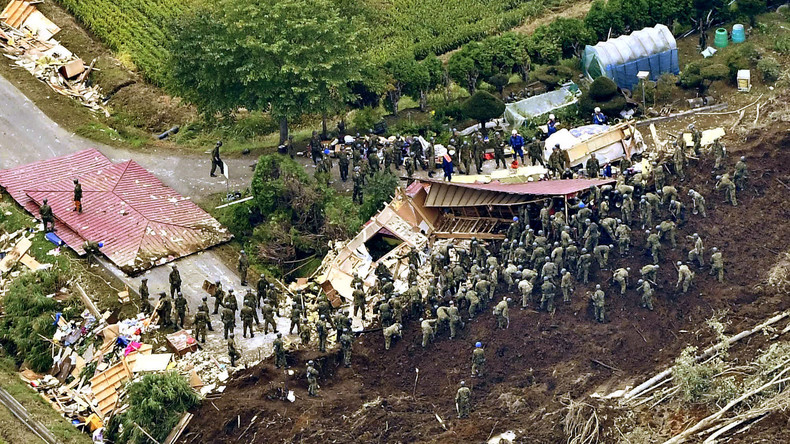Zahl der Opfer nach Erdbeben in Japan steigt auf 16, noch 26 Menschen vermisst