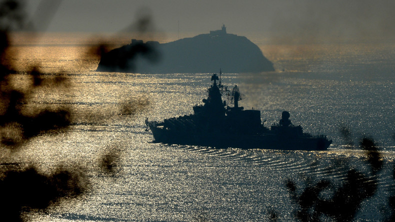 Russische Spezialkräfte üben Bekämpfung von Piraten und Geiselbefreiungen bei Manövern im Mittelmeer