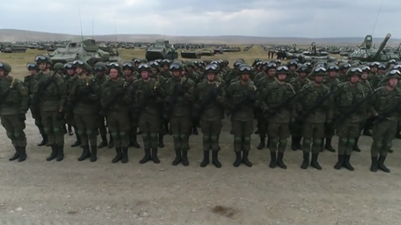 Größte russische Militärübung: Wostok-18 – Putin hält vor riesiger Truppenversammlung Ansprache