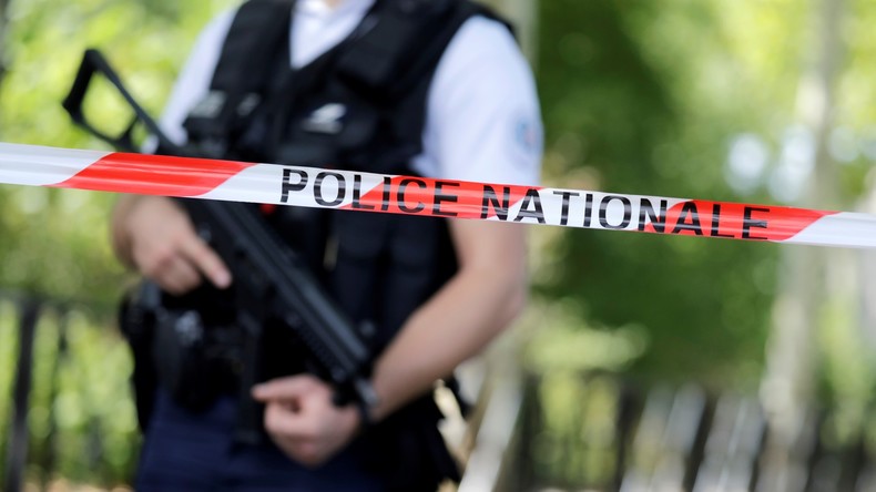 Auto fährt in Menschenmenge in Frankreich: Zwei Verletzte, Fahrer festgenommen 