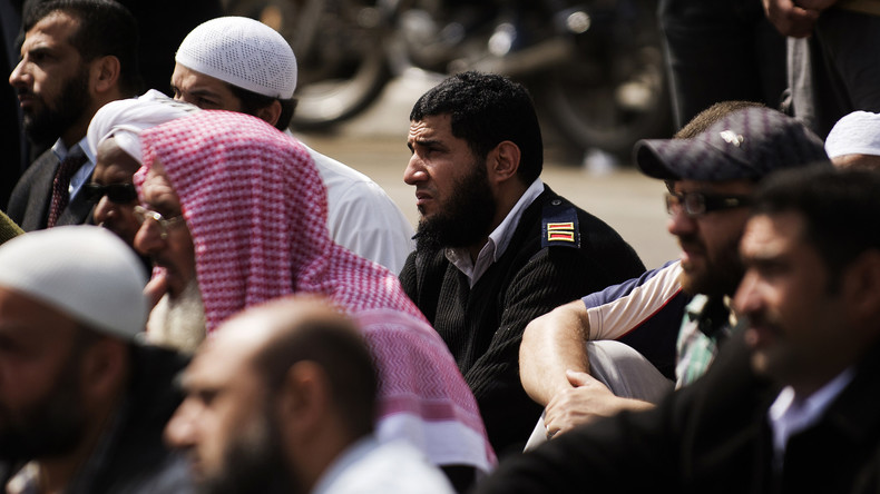 Ägypten verbietet Polizisten, Rauscheärte zu tragen