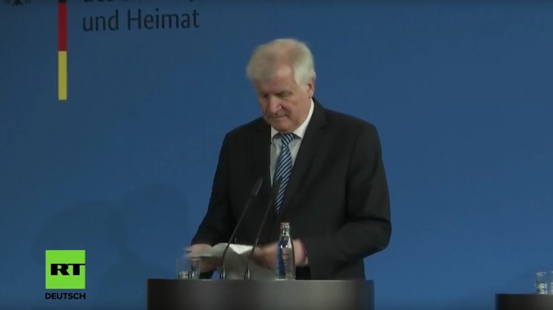 Video: Seehofer gibt Pressekonferenz zur Ablösung von Verfassungsschutzchef Maaßen