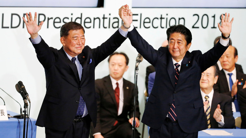 Shinzo Abe wird nach Sieg in Parteiwahl am längsten amtierender Premier Japans 